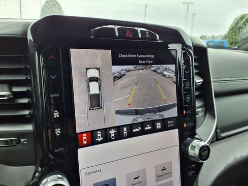 Used 2024 RAM 2500 Laramie w/ Sport Appearance Package image 19