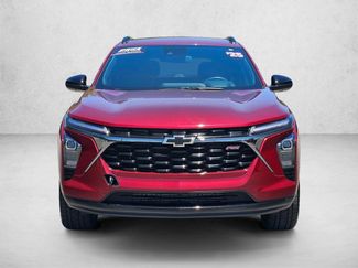 Used 2025 Chevrolet Trax RS w/ Driver Confidence Package FWD video 2