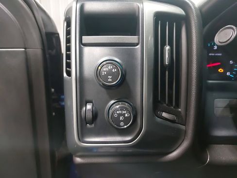 Used 2016 Chevrolet Silverado 1500 LT w/ All Star Edition image 26