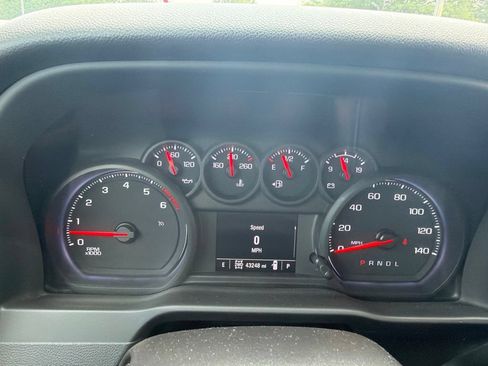 Used 2024 Chevrolet Silverado 2500 Custom w/ Custom Convenience Package AWD/4WD image 12
