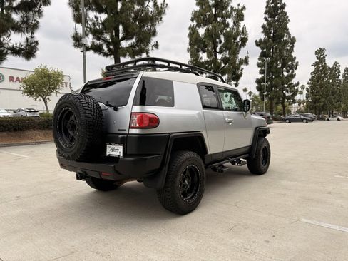 Used 2007 Toyota FJ Cruiser 4WD image 5