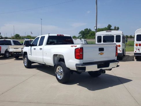 Used 2018 Chevrolet Silverado 2500 W/T w/ WT Convenience Package AWD/4WD image 9