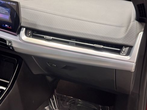 Certified 2025 BMW X2 xDrive28i image 28