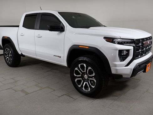 Used 2023 GMC Canyon AT4 w/ AT4 Premium Package image 3