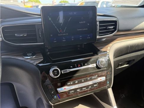 Used 2021 Ford Explorer Limited image 40