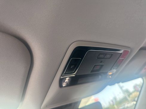 Certified 2025 Toyota Grand Highlander AWD image 16