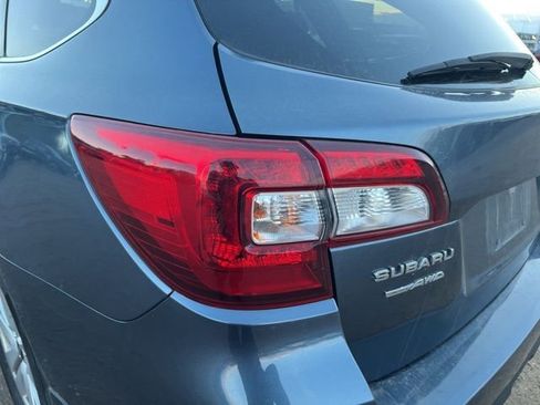 Used 2015 Subaru Outback 2.5i Premium AWD/4WD image 10