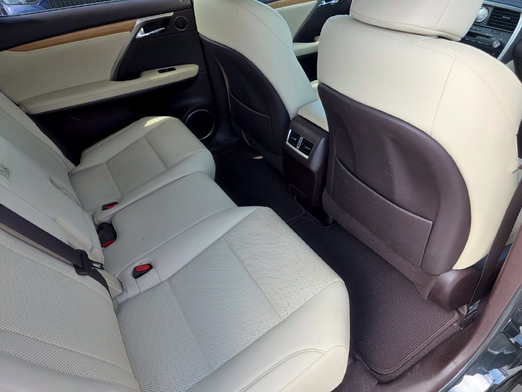 Used 2020 Lexus RX 350L FWD w/ Premium Package image 23