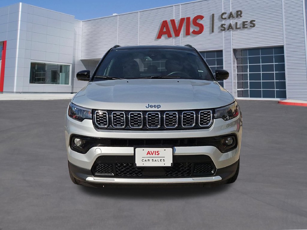 Used 2025 Jeep Compass Limited AWD/4WD image 2
