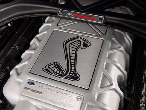 Used 2022 Ford Mustang Shelby GT500 w/ Carbon Fiber Track Pack RWD image 48