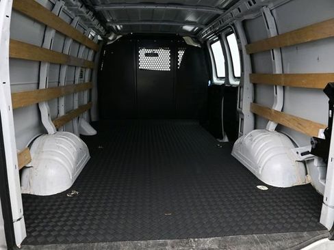 Used 2023 GMC Savana 2500 w/ Driver Convenience Package image 21