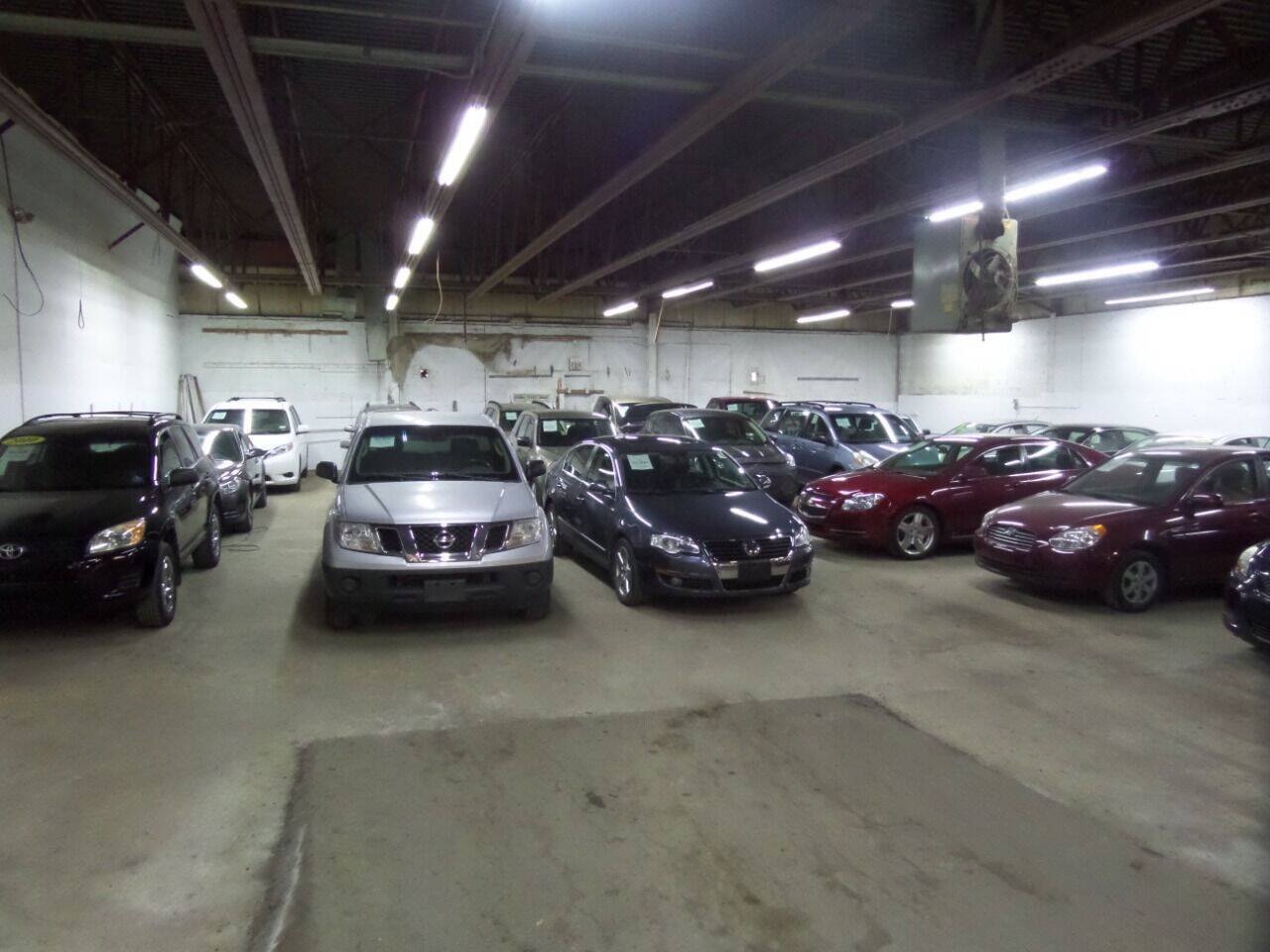 Used 2011 Chevrolet Malibu LS FWD image 40