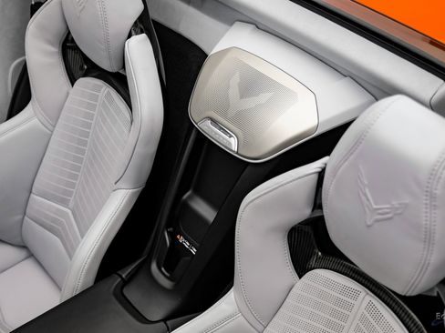 Used 2021 Chevrolet Corvette Stingray Premium Conv w/ Z51 Performance Package image 45