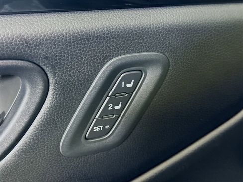 Used 2025 Honda Pilot Touring image 22