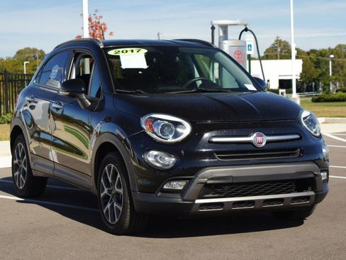 Used 2017 FIAT 500X Trekking image 2