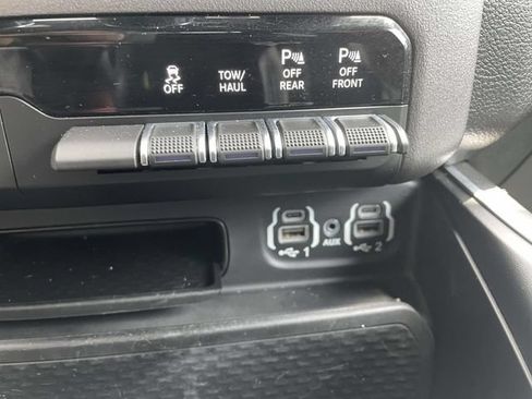 Used 2021 RAM 1500 Big Horn AWD/4WD image 33