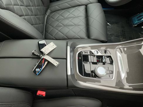 New 2026 BMW X5 M60i image 34