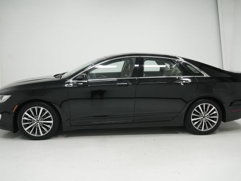 Used 2017 Lincoln MKZ Select w/ Technology Package FWD image 7