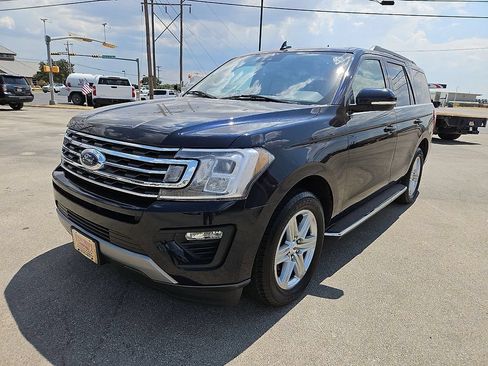 Used 2021 Ford Expedition XLT RWD image 1