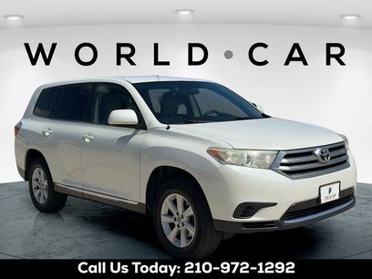 Used 2012 Toyota Highlander SE w/ Tow Pkg