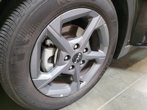 Used 2025 Kia K4 FWD image 31