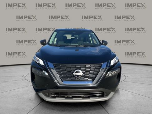 Used 2023 Nissan Rogue S image 8
