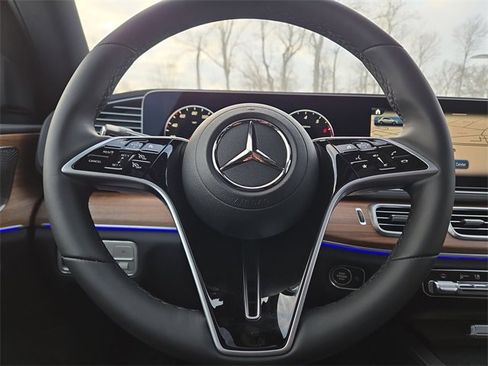 New 2026 Mercedes-Benz GLE 350 4MATIC image 17