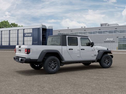 New 2026 Jeep Gladiator Sport AWD/4WD image 4