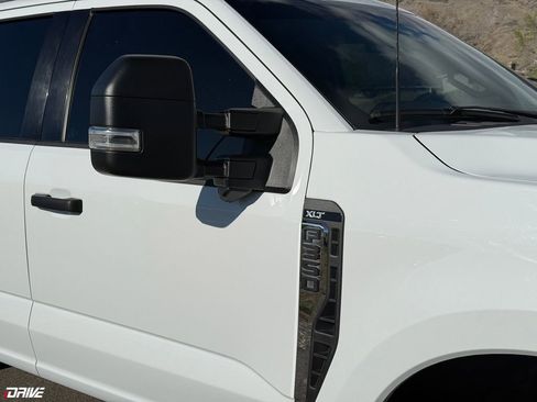 Used 2023 Ford F350 XLT AWD/4WD image 17