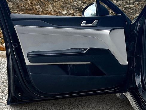 Used 2021 Kia K5 LXS image 16