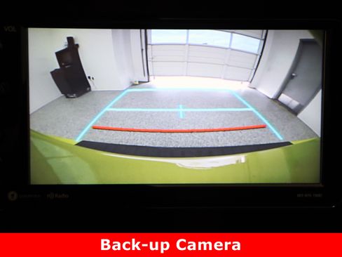 Used 2018 Toyota Corolla iM image 19