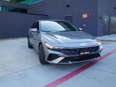 Certified 2025 Hyundai Elantra SEL