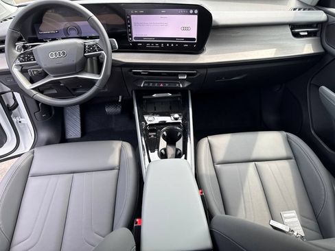 New 2026 Audi Q3 quattro 2.0T AWD/4WD image 24