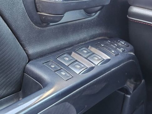 Used 2018 GMC Sierra 1500 SLT w/ All Terrain Package image 15