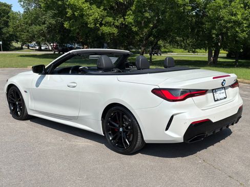 Used 2022 BMW M440i Convertible RWD image 4