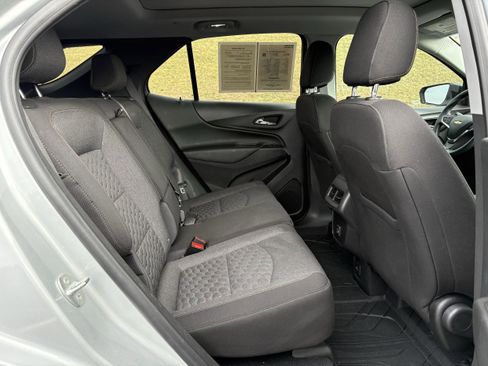Used 2021 Chevrolet Equinox LT image 30