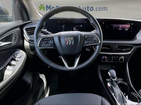 Used 2025 Buick Encore GX Preferred AWD/4WD image 8