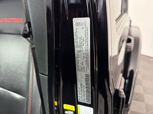 Used 2021 Jeep Wrangler Unlimited Rubicon image 28