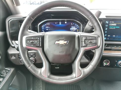 Used 2023 Chevrolet Silverado 1500 LT AWD/4WD image 7
