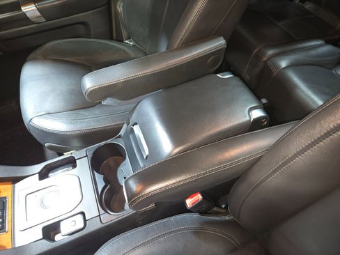 Used 2015 Land Rover LR4 HSE LUX image 94