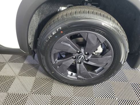 New 2026 Nissan Rogue SV FWD image 29