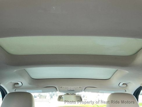 Used 2017 Mercedes-Benz GLC 300 w/ Premium 2 Package image 27