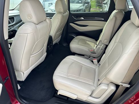 Used 2024 Buick Enclave Essence image 24