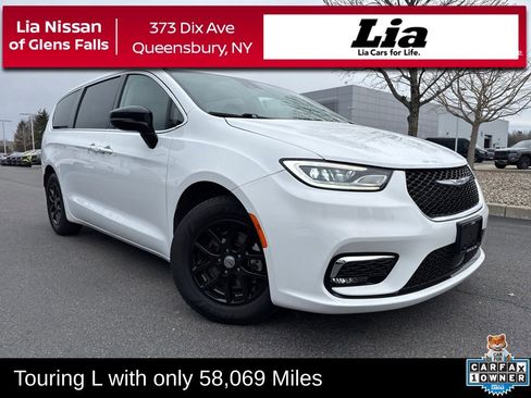 Used 2024 Chrysler Pacifica Touring-L FWD image 1