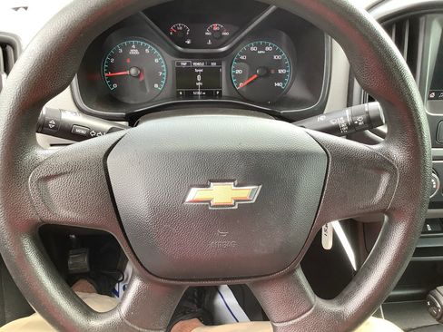 Used 2020 Chevrolet Colorado W/T RWD image 14