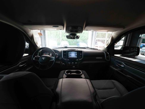 Used 2019 RAM 1500 Big Horn AWD/4WD image 18