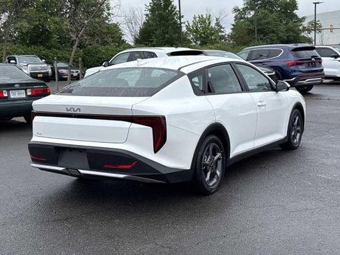 Used 2025 Kia K4 FWD image 2