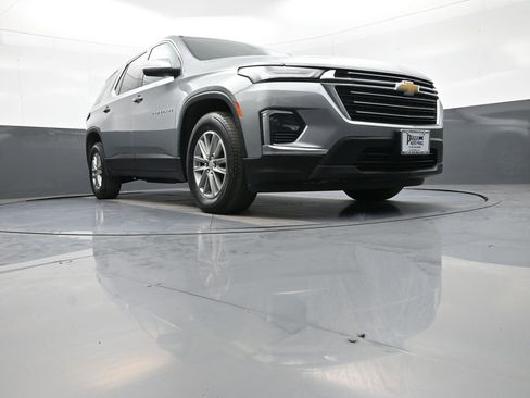 Used 2023 Chevrolet Traverse LT AWD/4WD image 29