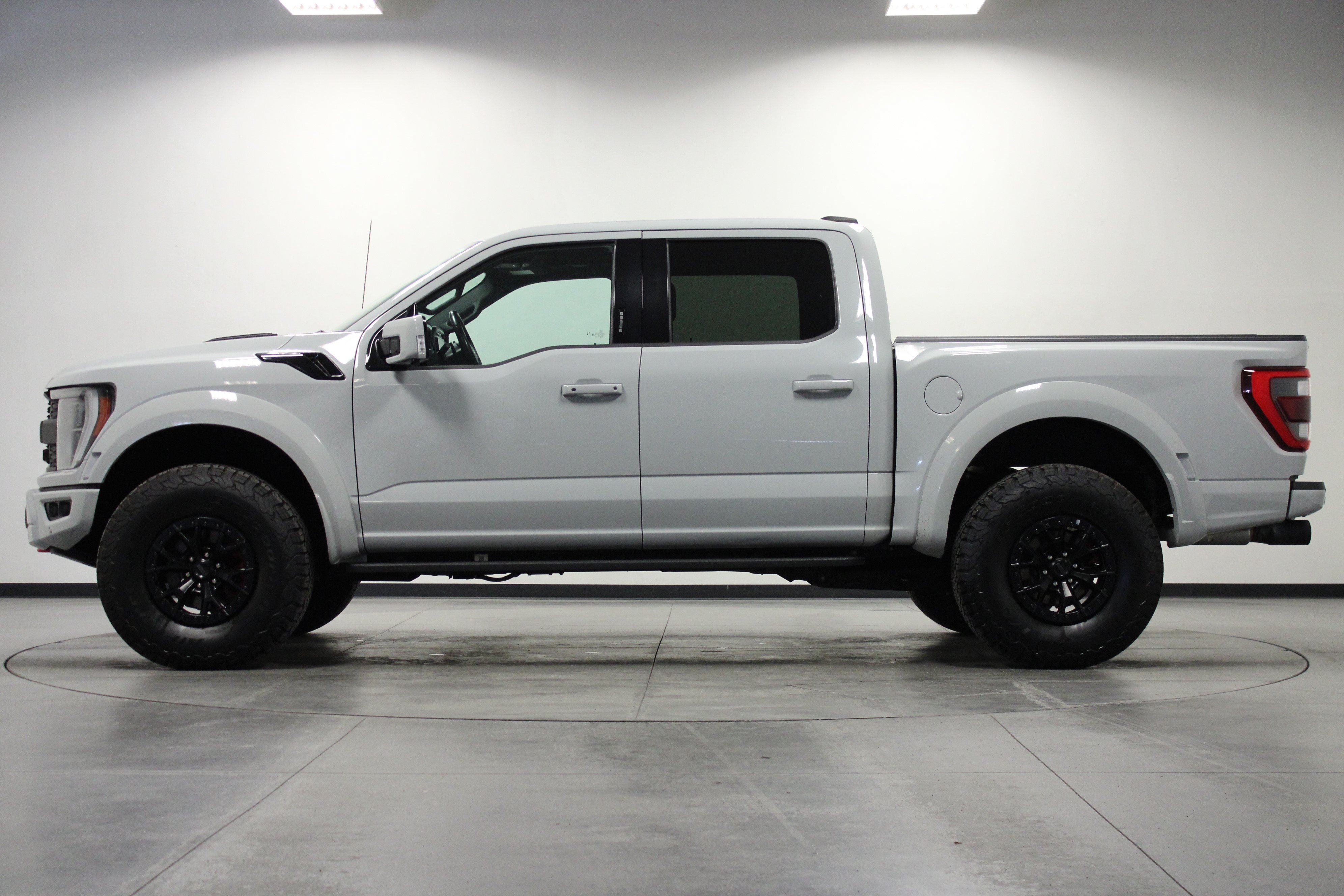 Used 2023 Ford F150 Raptor w/ Equipment Group 802A Raptor R AWD/4WD image 7