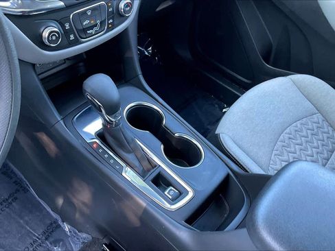 Certified 2023 Chevrolet Equinox LS image 16